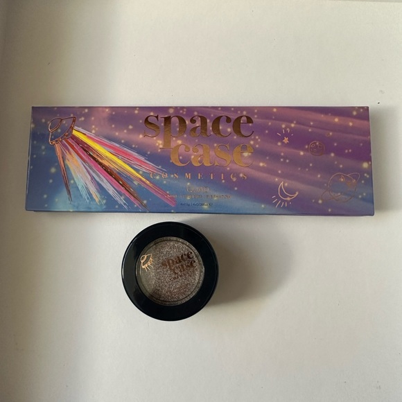 Make up bundle - Picture 2 of 2